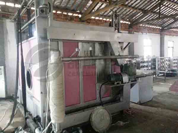 導(dǎo)熱油電磁加熱器的?應(yīng)用領(lǐng)域及優(yōu)點